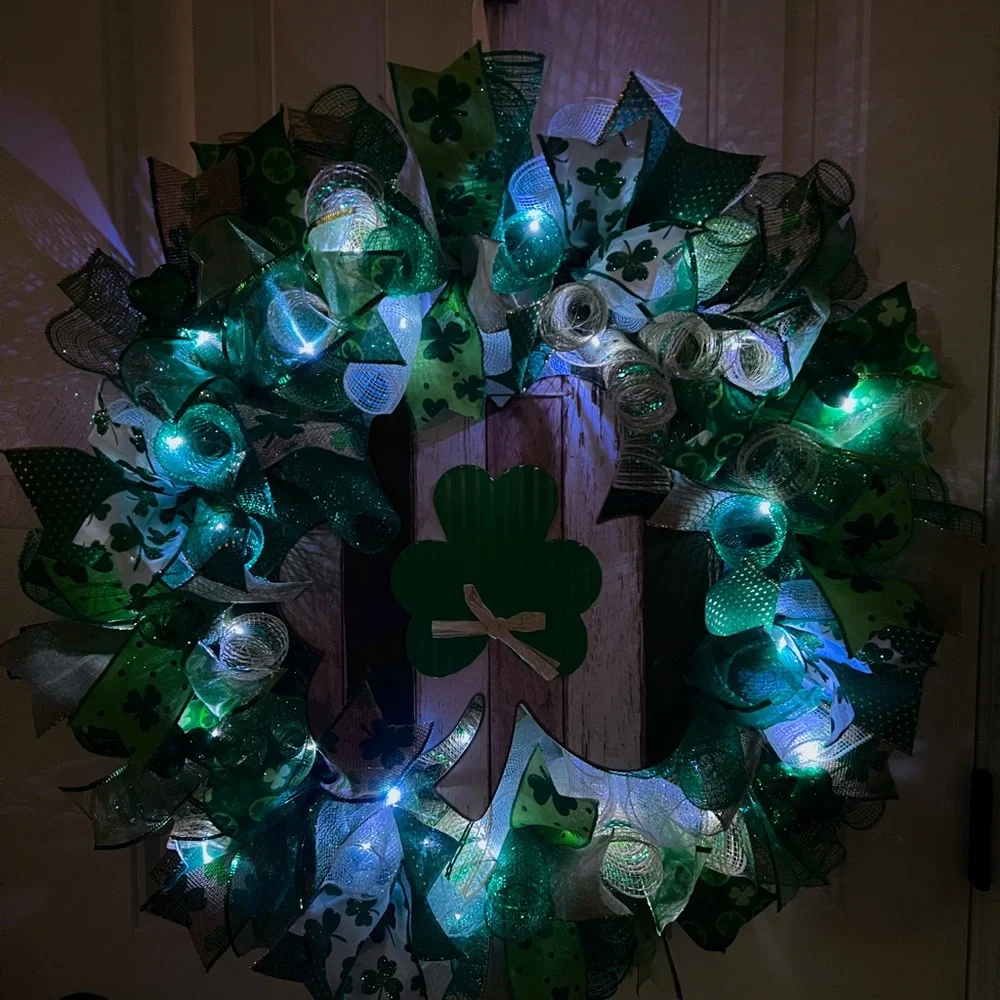 Handmade St. Patrick’s Shamrock Ribbon Prelit Wreath 26 ins LED XLW3